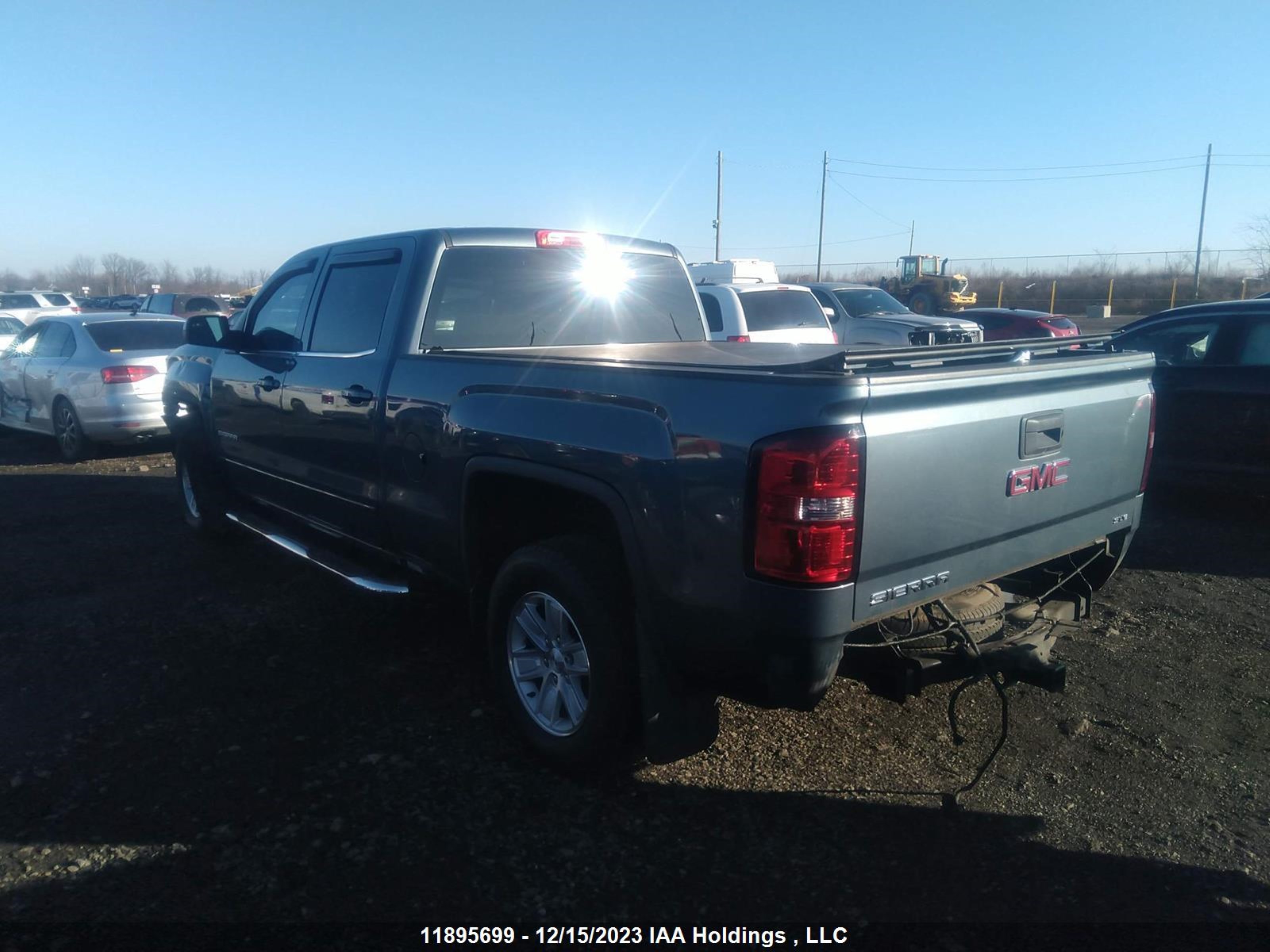 Photo 2 VIN: 3GTP1UEC1EG127347 - GMC SIERRA 