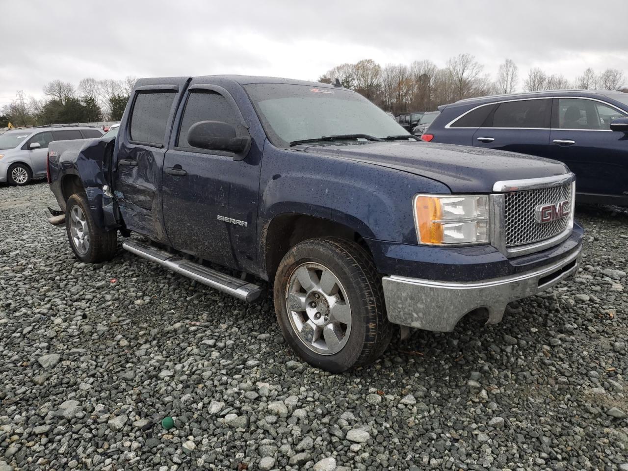 Photo 3 VIN: 3GTP1VE00BG169855 - GMC SIERRA 