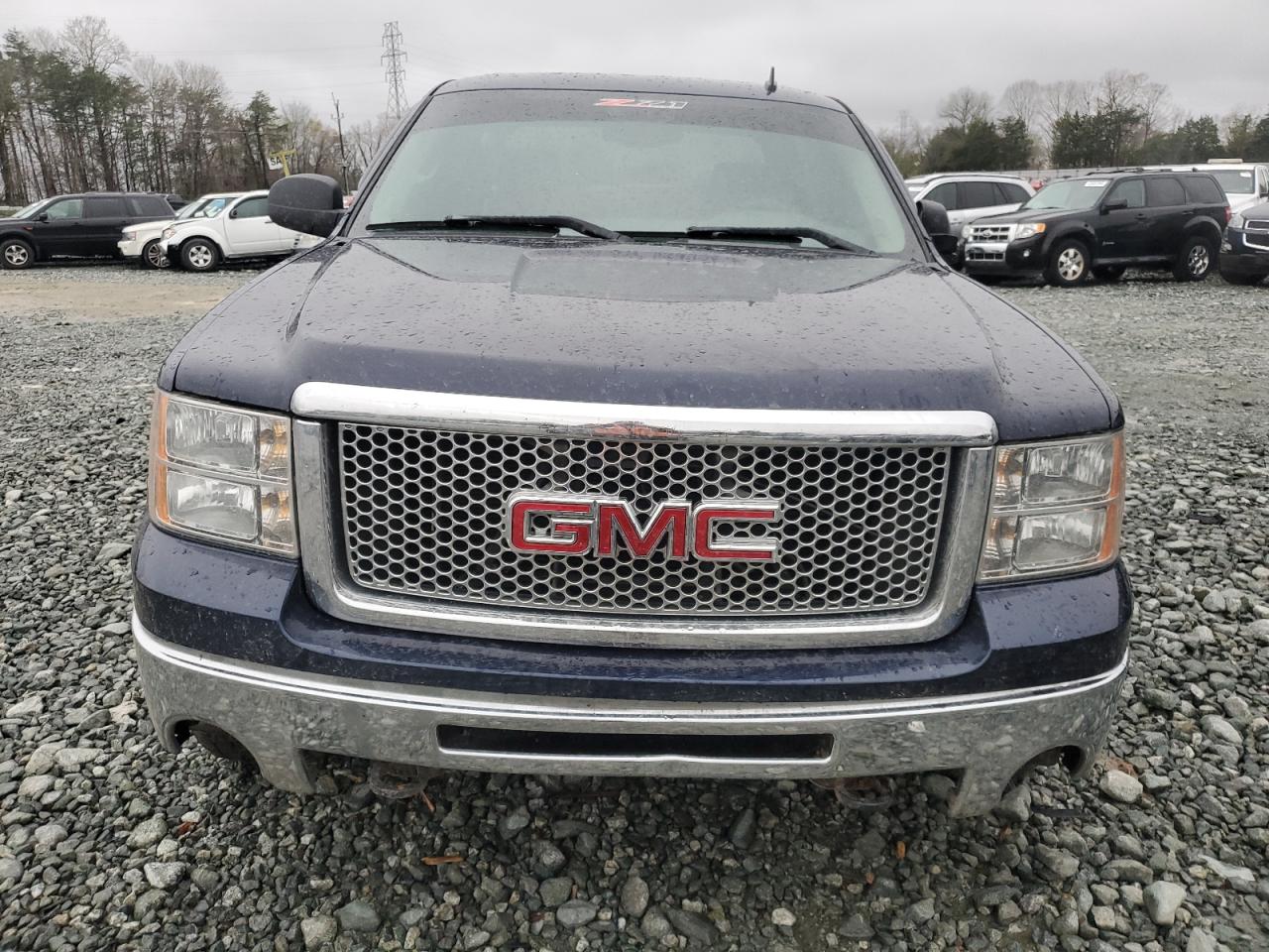 Photo 4 VIN: 3GTP1VE00BG169855 - GMC SIERRA 