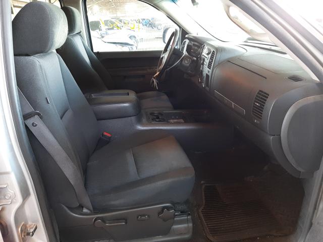 Photo 4 VIN: 3GTP1VE00BG273780 - GMC SIERRA C15 