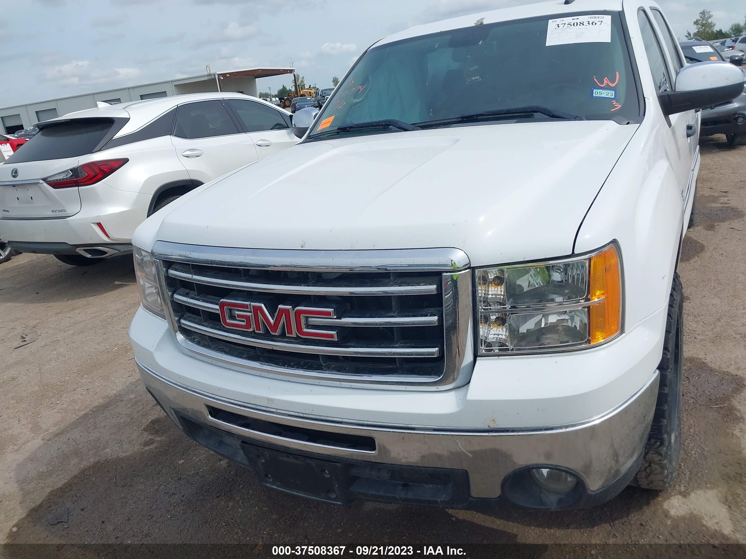 Photo 11 VIN: 3GTP1VE00DG167784 - GMC SIERRA 