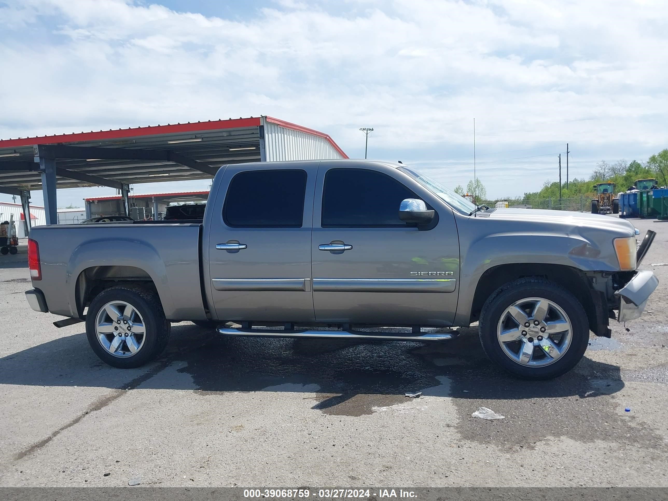 Photo 12 VIN: 3GTP1VE01DG261334 - GMC SIERRA 