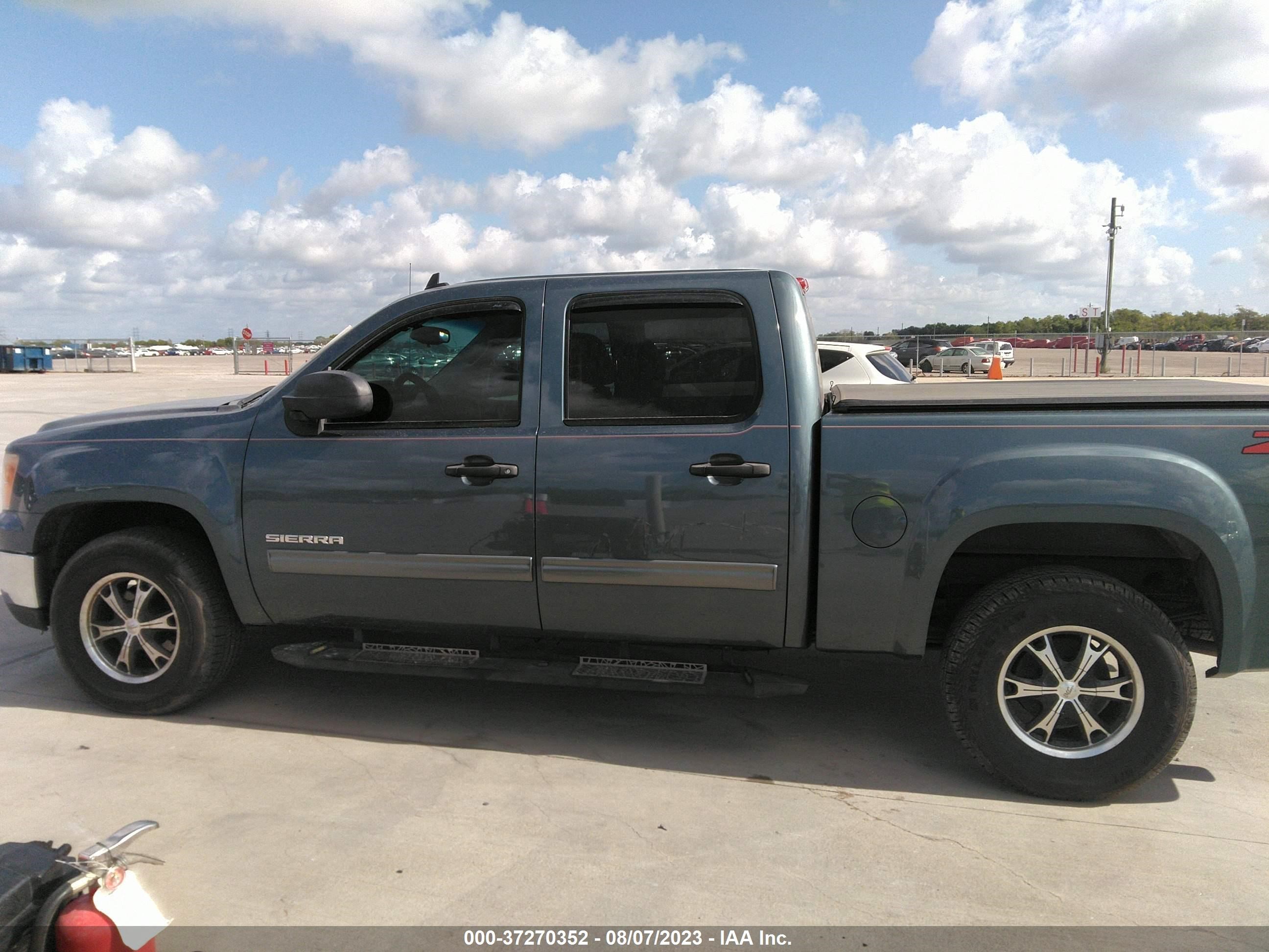 Photo 13 VIN: 3GTP1VE02CG149530 - GMC SIERRA 