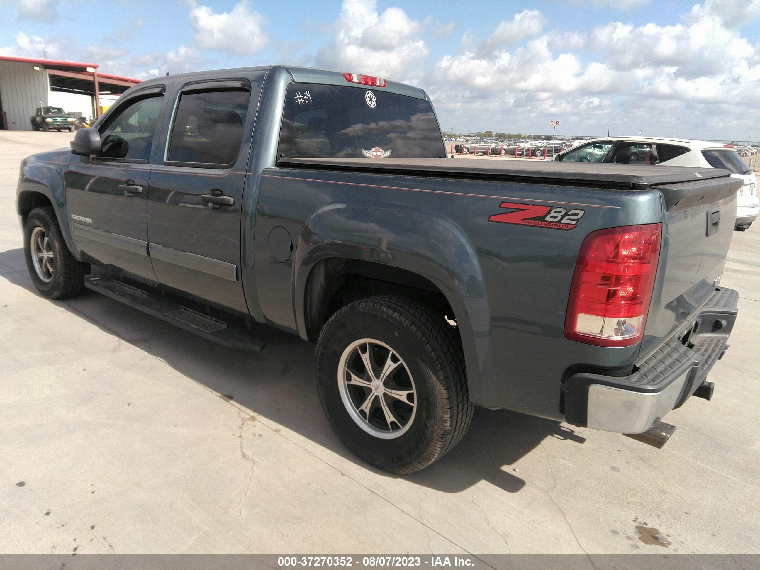 Photo 2 VIN: 3GTP1VE02CG149530 - GMC SIERRA 