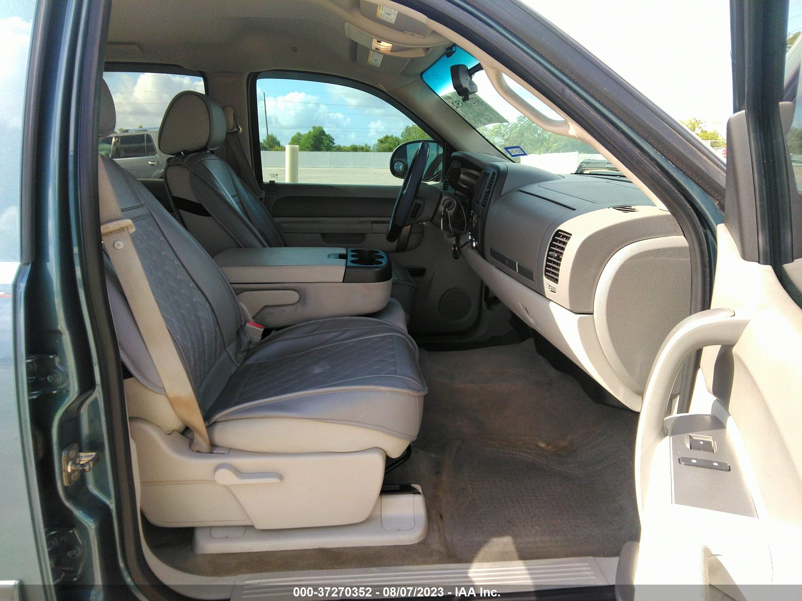 Photo 4 VIN: 3GTP1VE02CG149530 - GMC SIERRA 