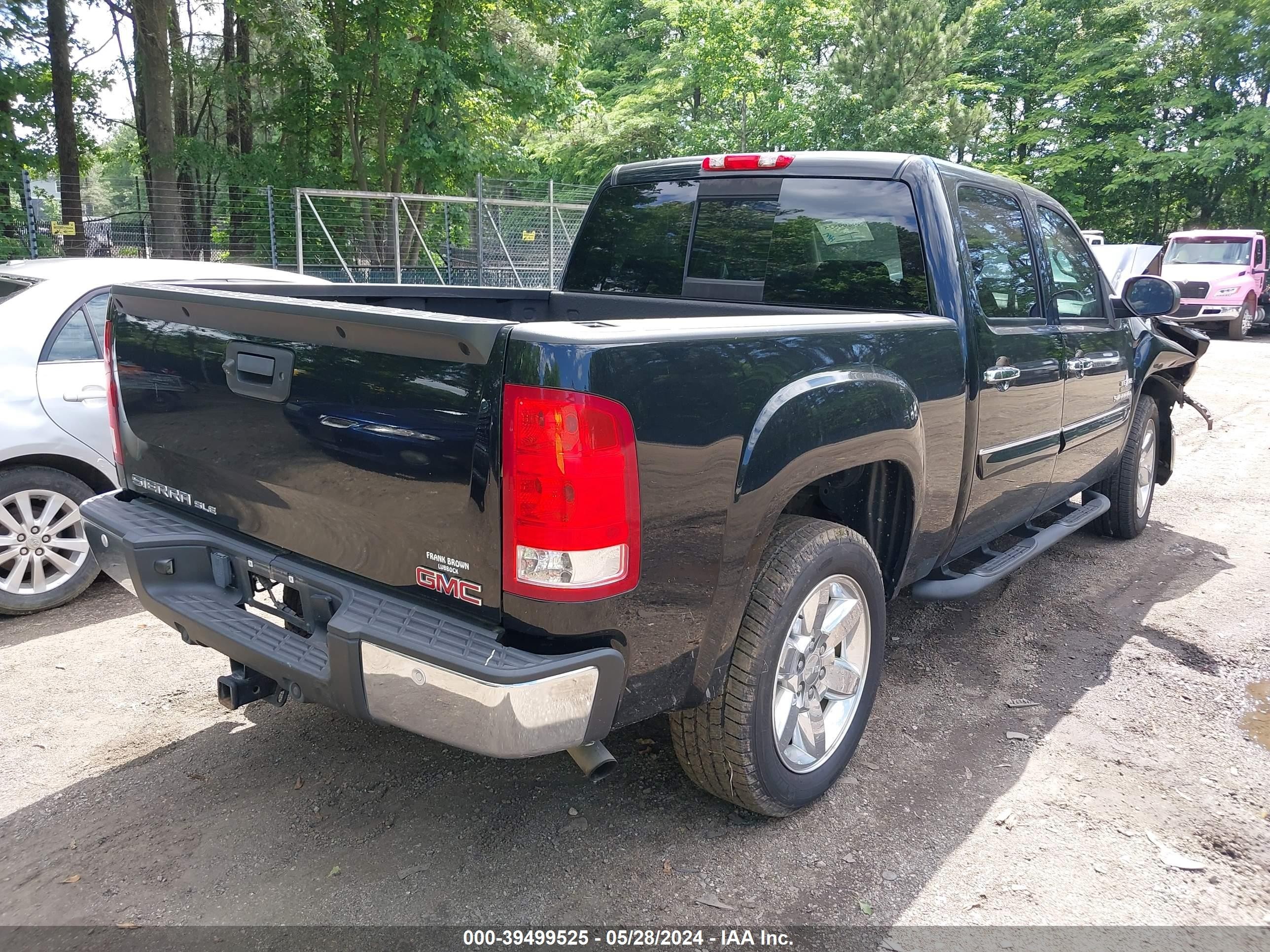 Photo 3 VIN: 3GTP1VE02CG243004 - GMC SIERRA 