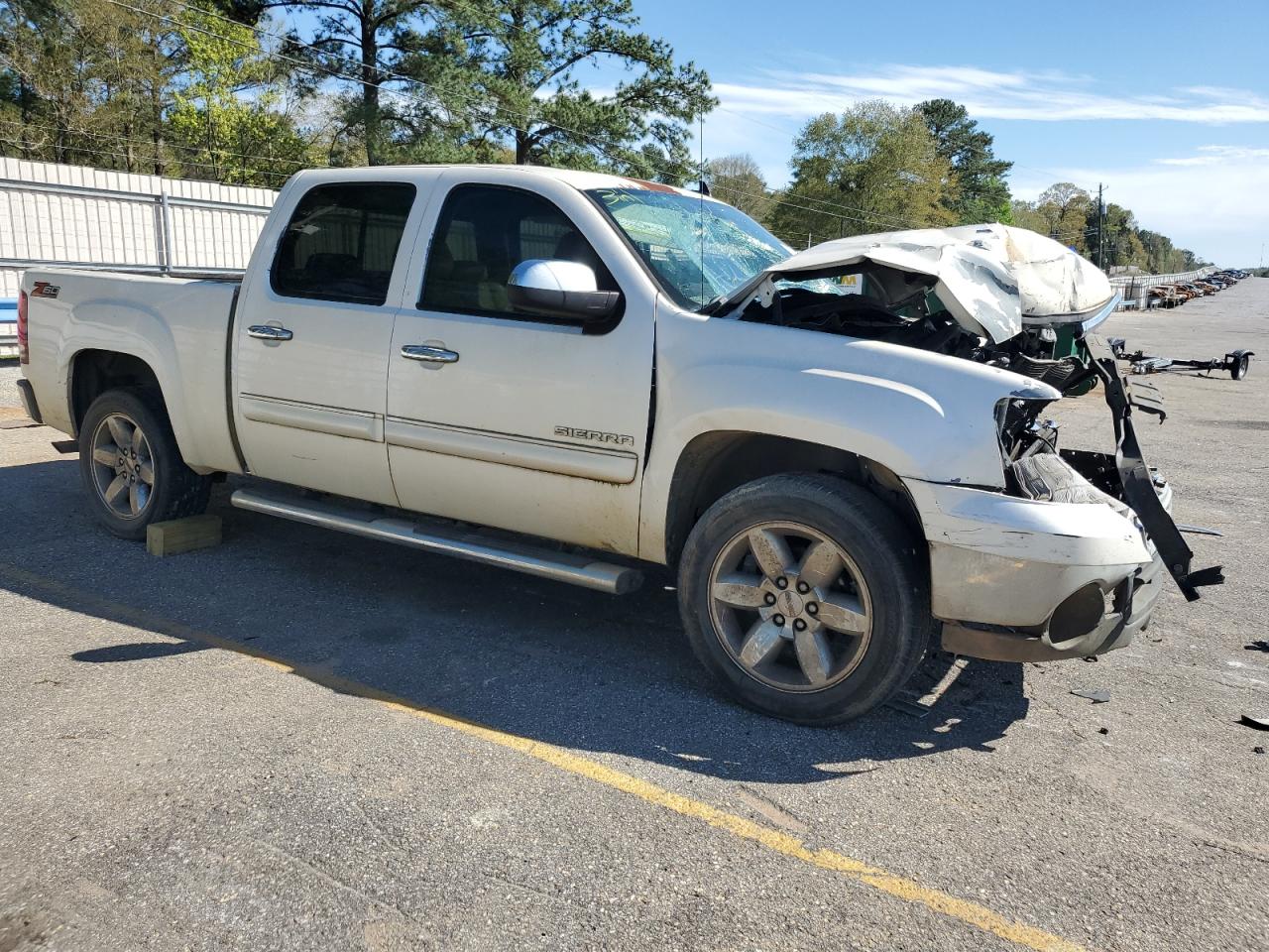 Photo 3 VIN: 3GTP1VE06DG130495 - GMC SIERRA 