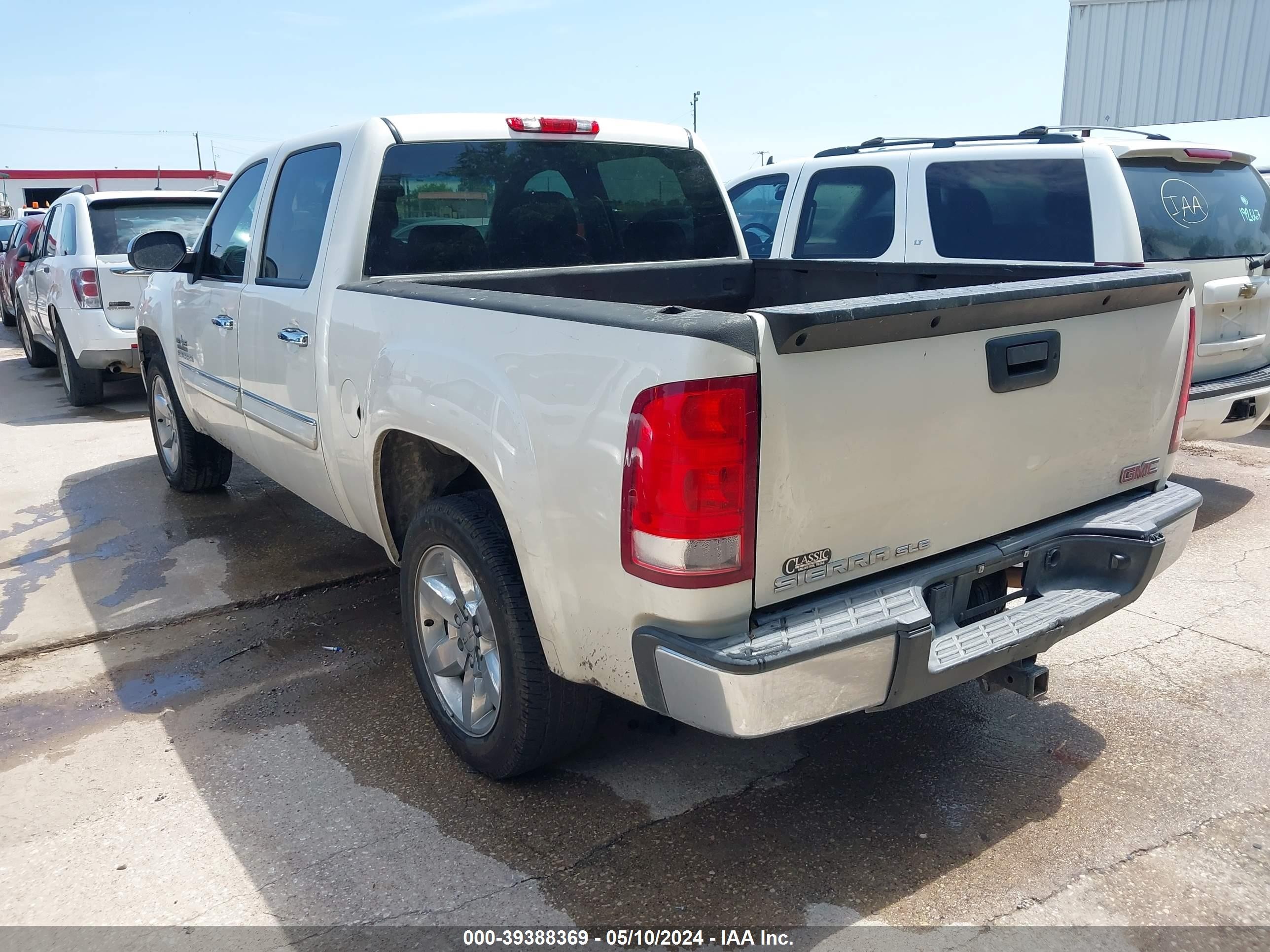 Photo 2 VIN: 3GTP1VE07DG322136 - GMC SIERRA 