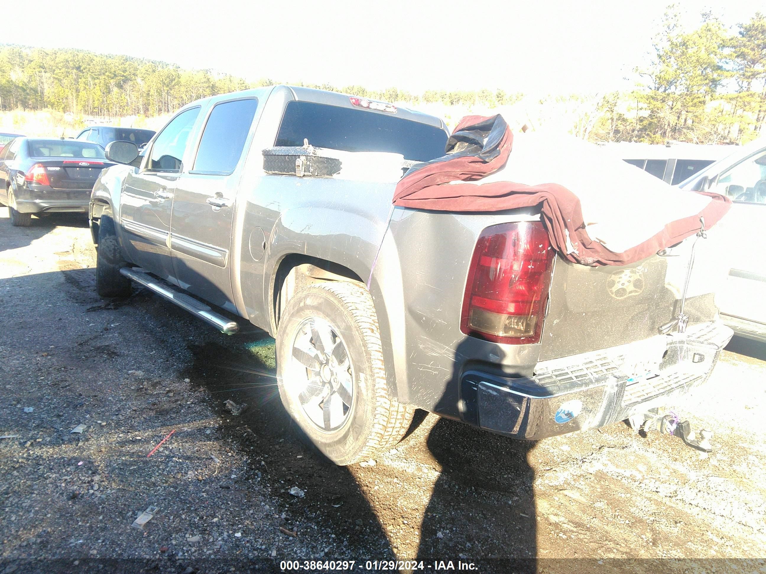 Photo 2 VIN: 3GTP1VE08CG257330 - GMC SIERRA 