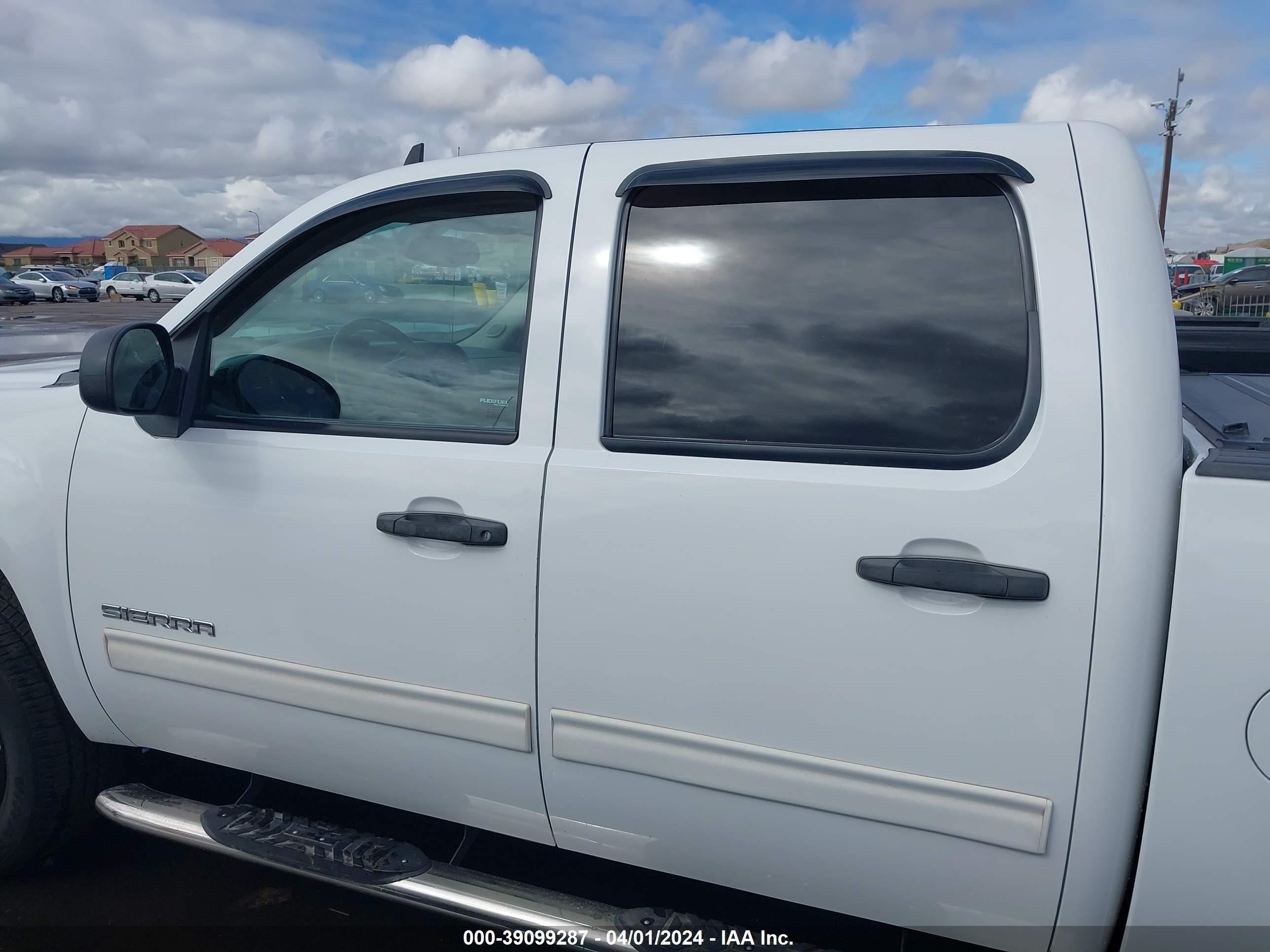 Photo 13 VIN: 3GTP1VE08DG361270 - GMC SIERRA 