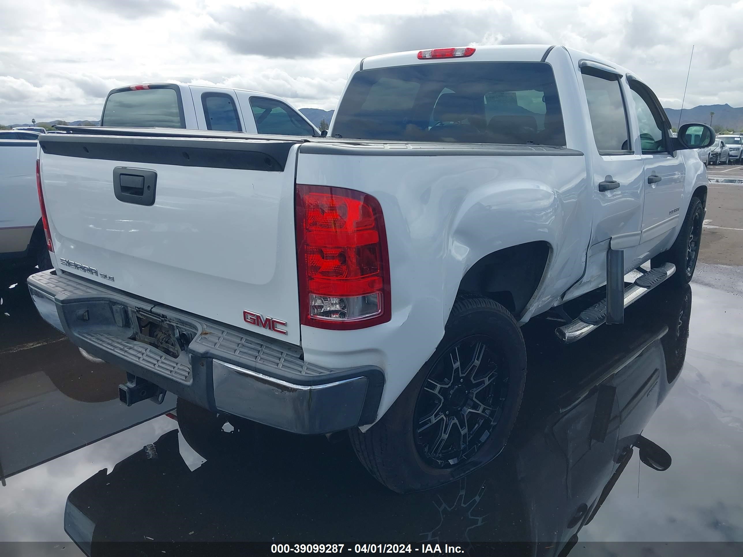 Photo 3 VIN: 3GTP1VE08DG361270 - GMC SIERRA 