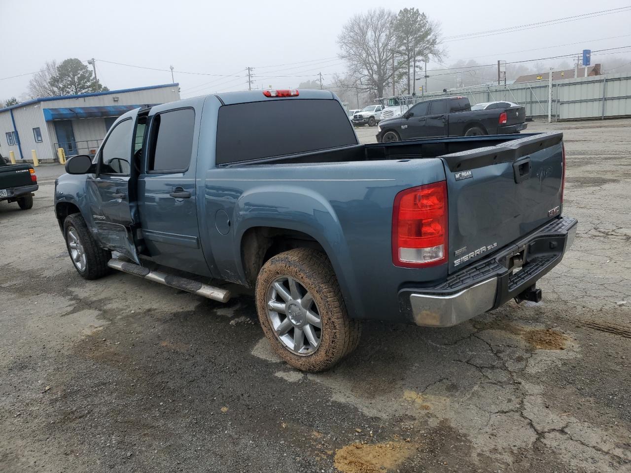 Photo 1 VIN: 3GTP1VE09BG399815 - GMC SIERRA 