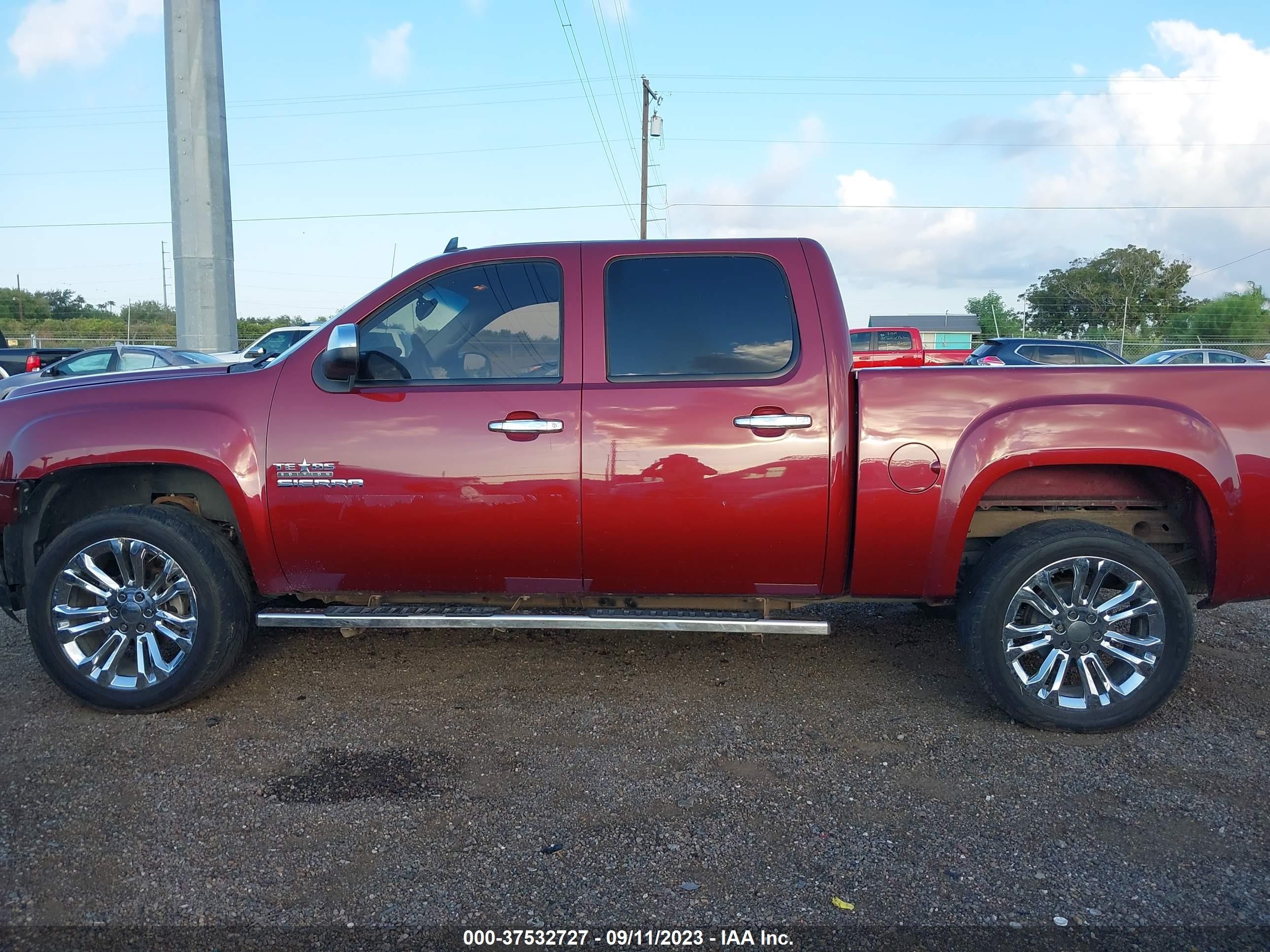 Photo 14 VIN: 3GTP1VE0XDG291223 - GMC SIERRA 