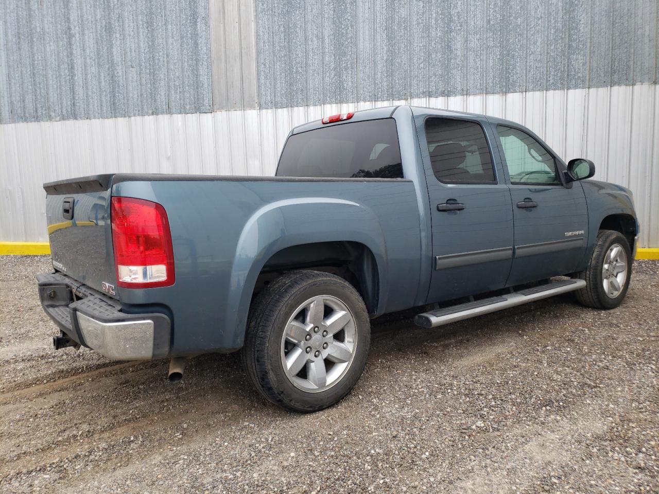 Photo 2 VIN: 3GTP1VE0XDG339366 - GMC SIERRA 