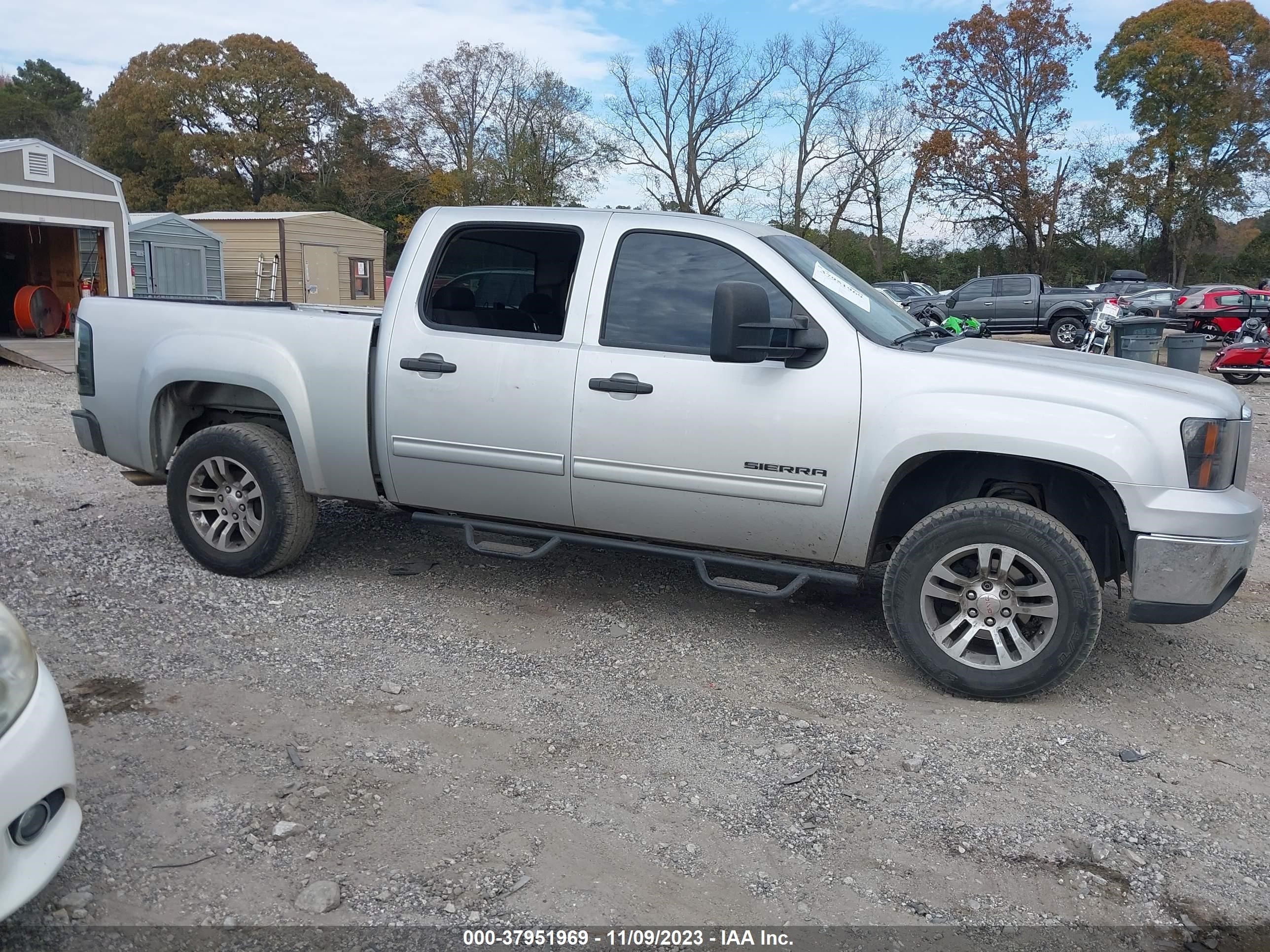 Photo 12 VIN: 3GTP1VEA7DG232655 - GMC SIERRA 