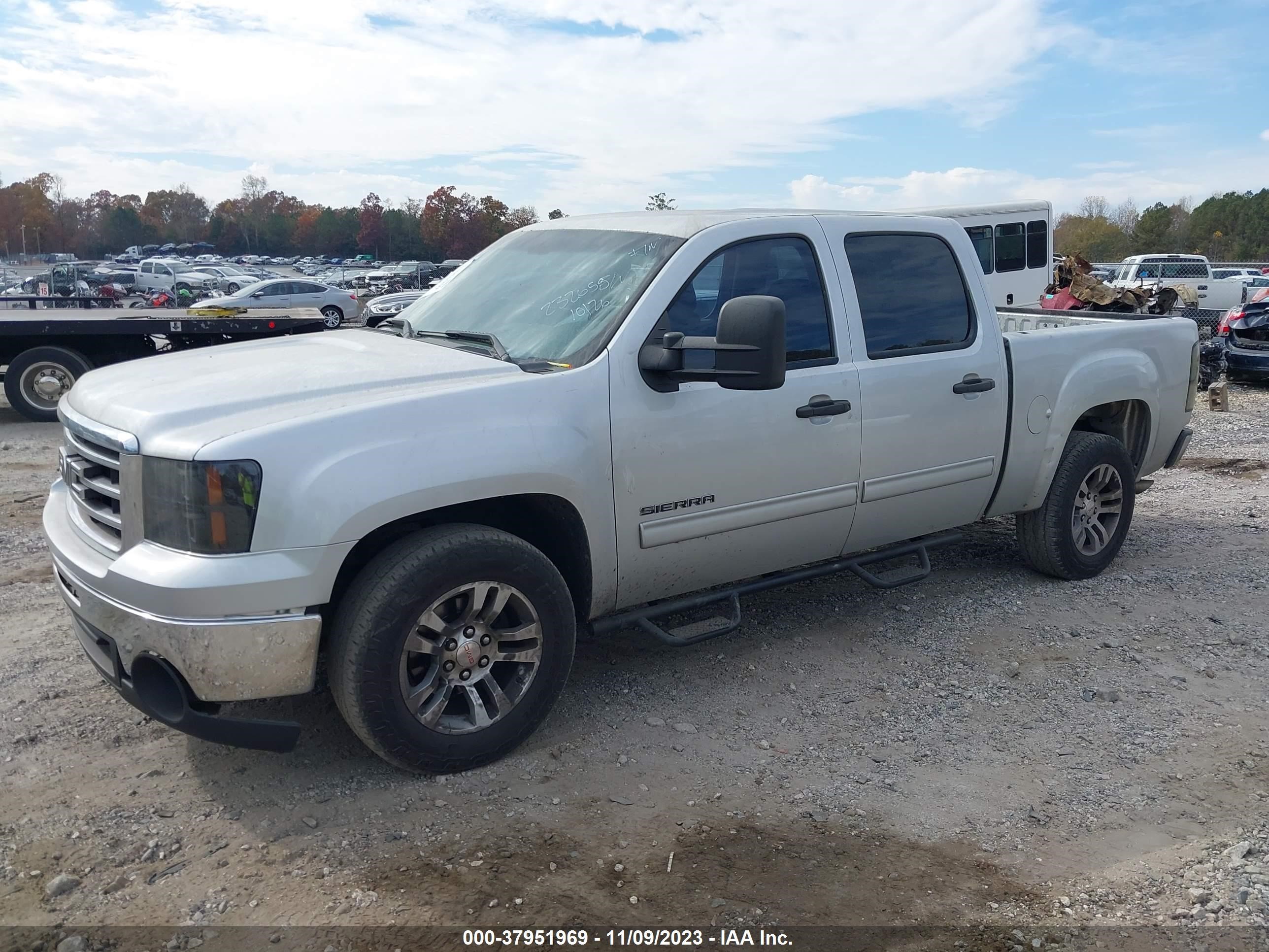 Photo 5 VIN: 3GTP1VEA7DG232655 - GMC SIERRA 