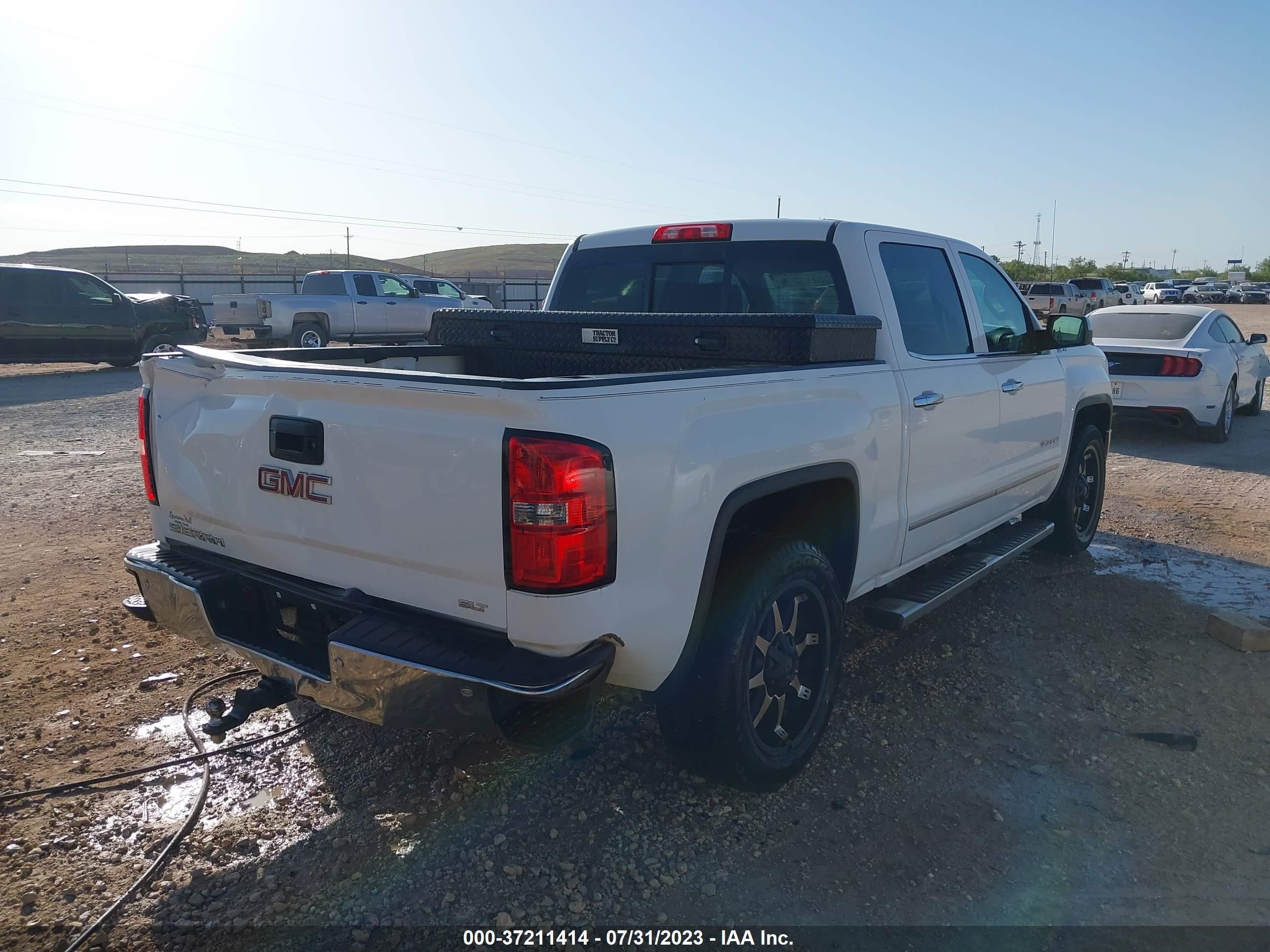 Photo 3 VIN: 3GTP1VEC1EG205048 - GMC SIERRA 