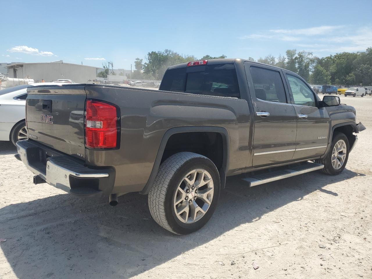 Photo 2 VIN: 3GTP1VEC3FG527028 - GMC SIERRA 