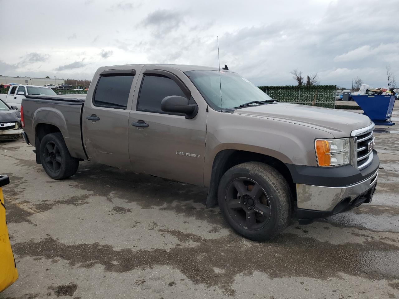 Photo 3 VIN: 3GTP2TE78DG347447 - GMC SIERRA 