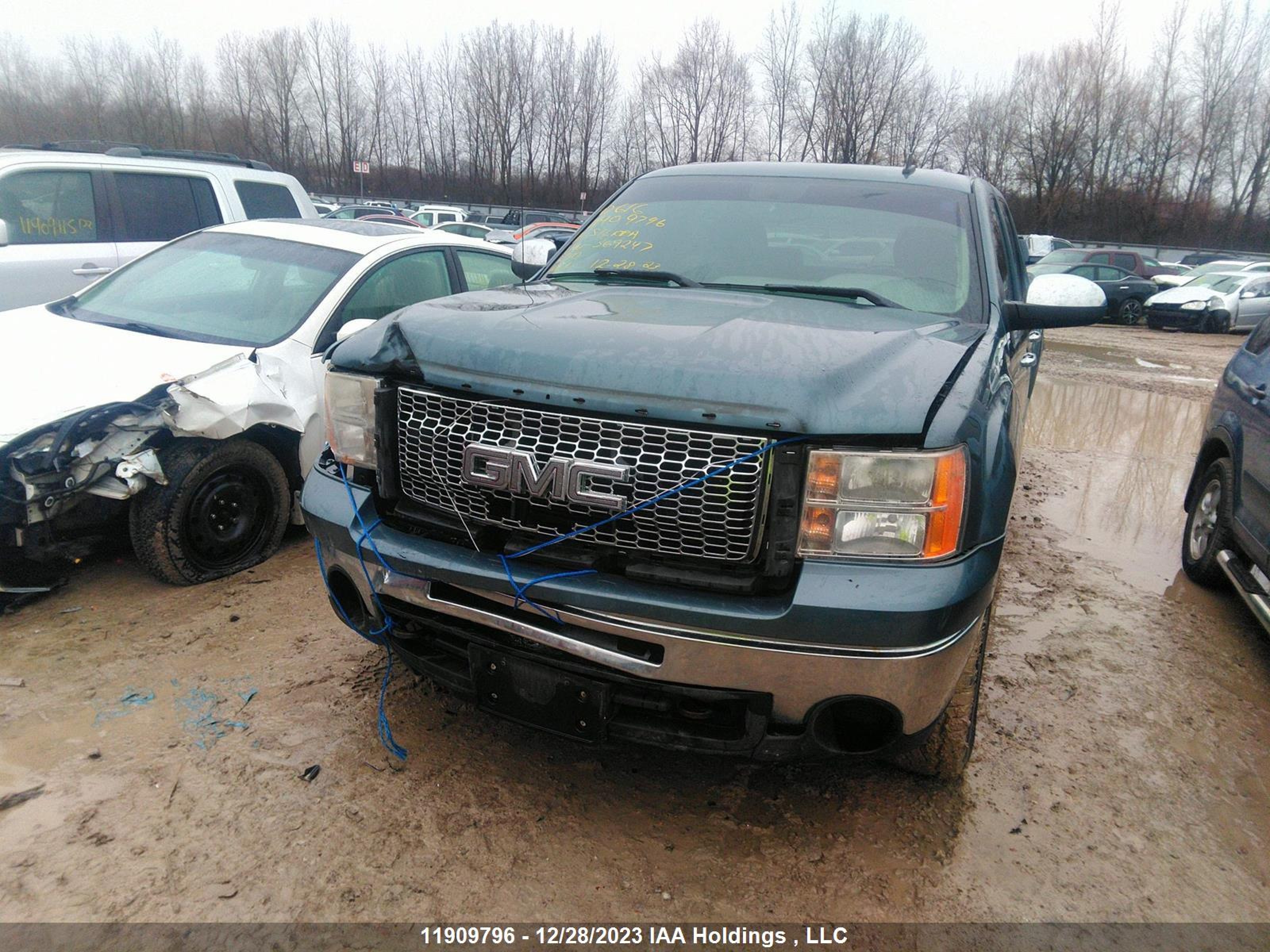 Photo 5 VIN: 3GTP2UEA2BG369247 - GMC SIERRA 