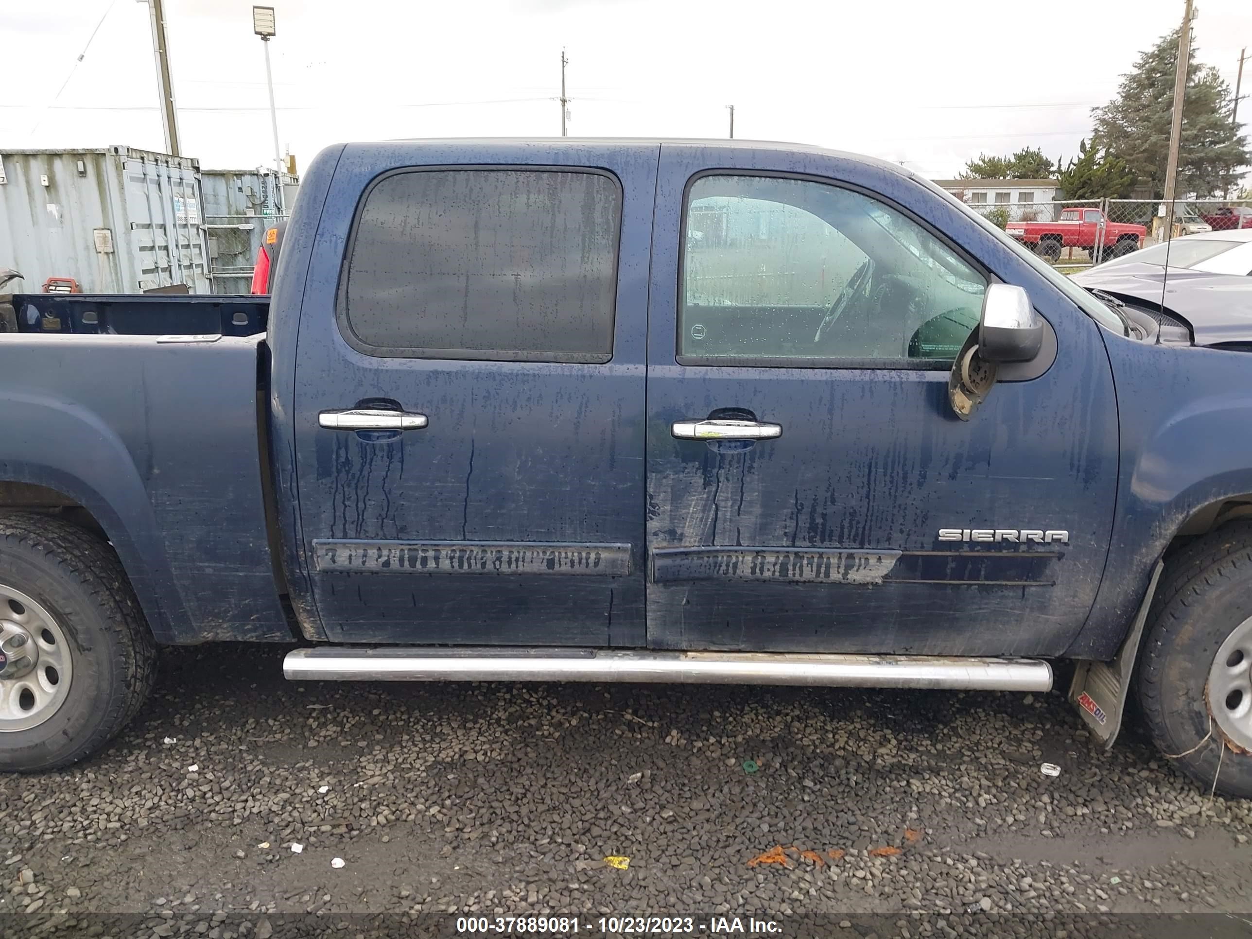 Photo 13 VIN: 3GTP2UEA2CG211119 - GMC SIERRA 