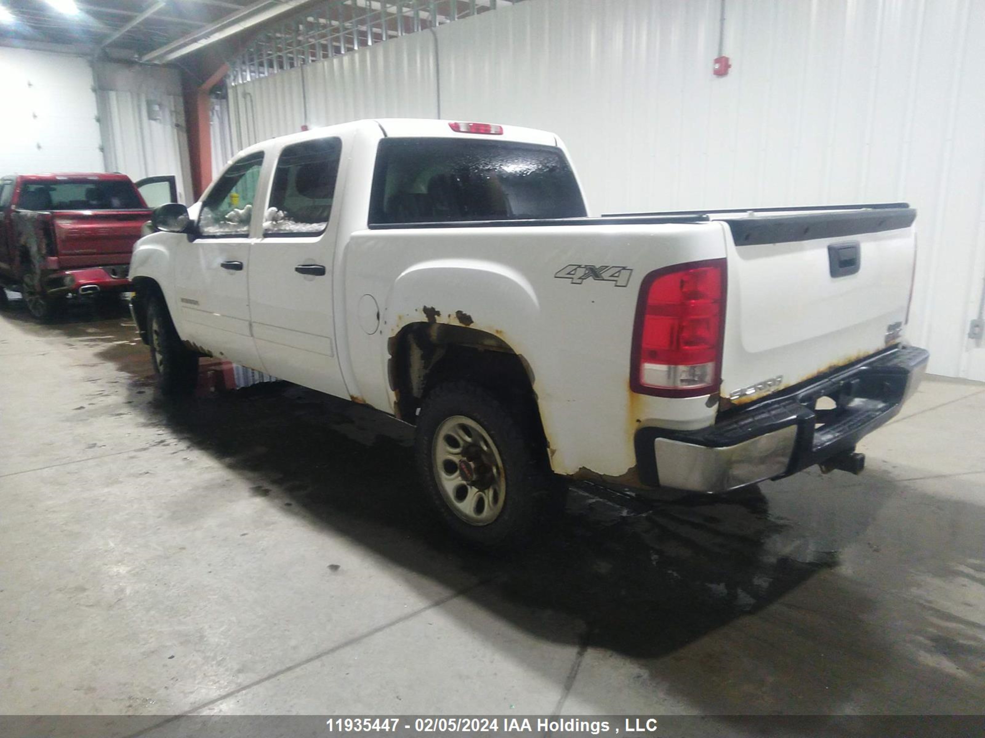 Photo 2 VIN: 3GTP2UEAXDG332854 - GMC SIERRA 