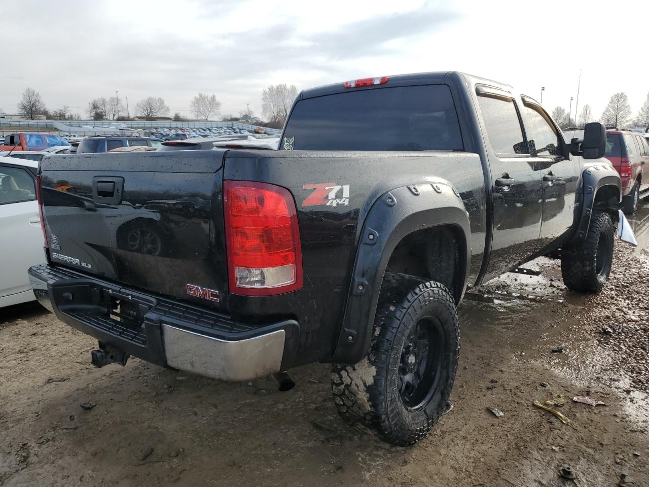 Photo 2 VIN: 3GTP2VE30BG283622 - GMC SIERRA 