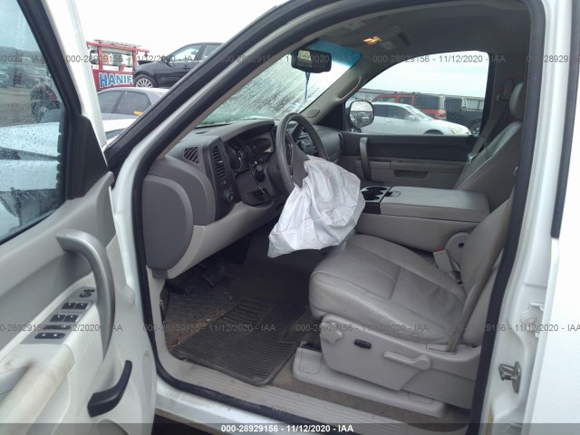 Photo 4 VIN: 3GTP2VE31BG209061 - GMC SIERRA 1500 