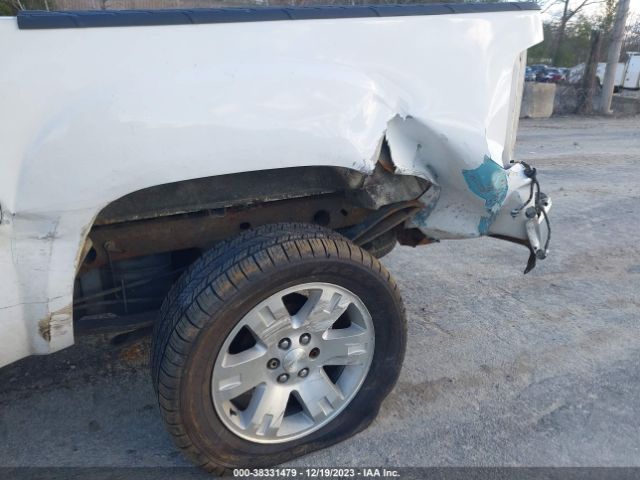 Photo 5 VIN: 3GTP2VE31BG381719 - GMC SIERRA 1500 