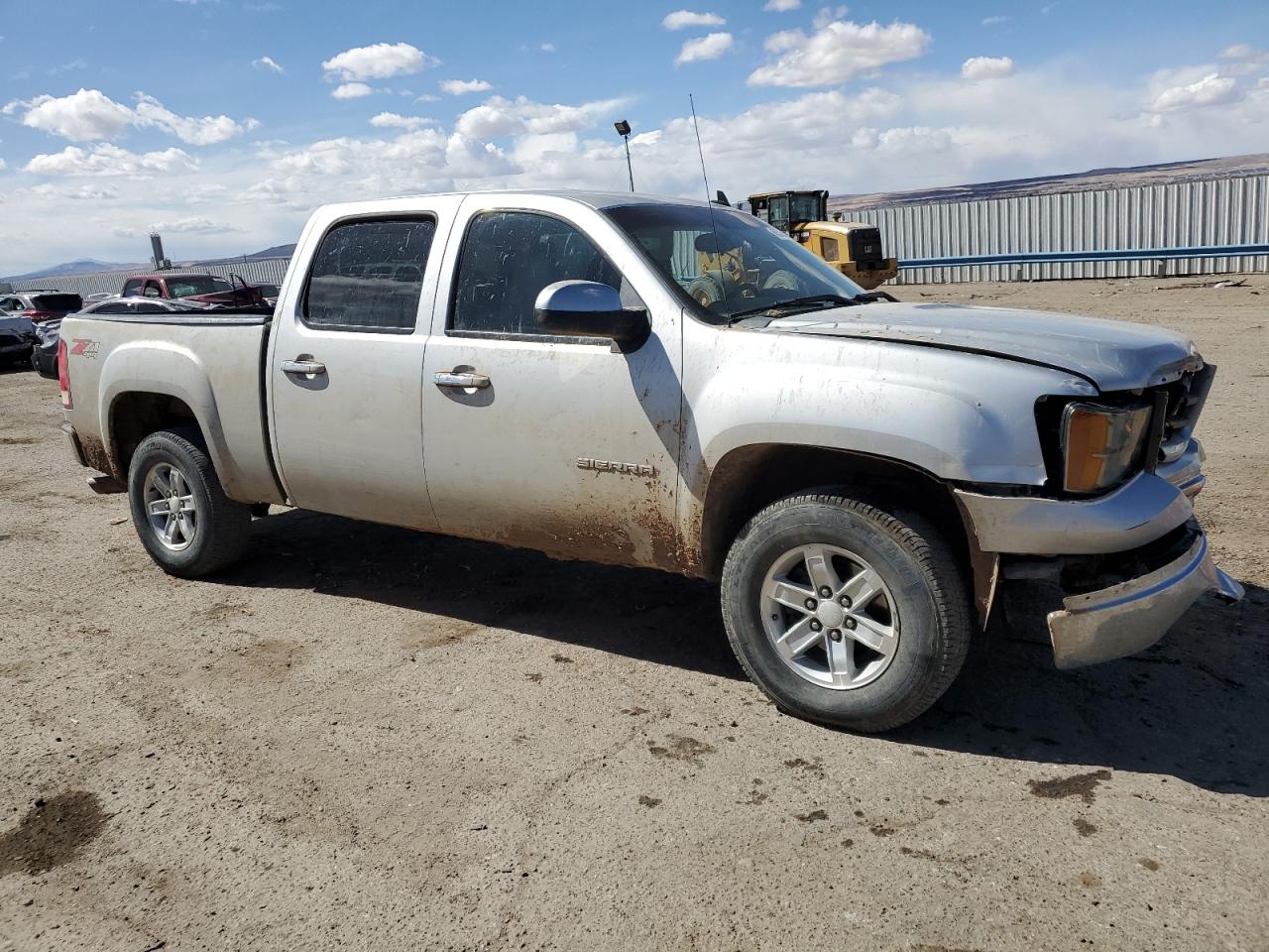 Photo 3 VIN: 3GTP2VE33BG167234 - GMC SIERRA 