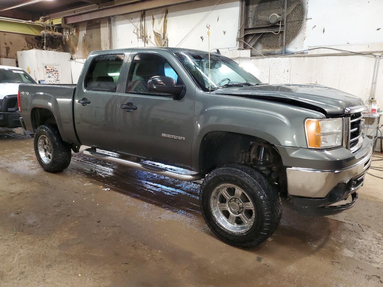 Photo 3 VIN: 3GTP2VE35BG107021 - GMC SIERRA 