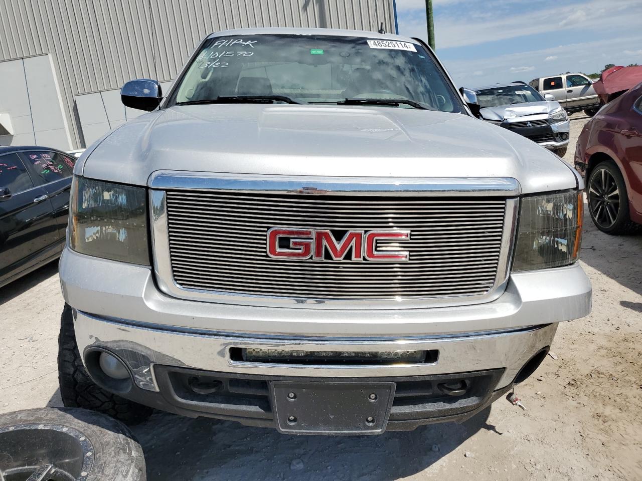 Photo 4 VIN: 3GTP2VE35BG384123 - GMC SIERRA 