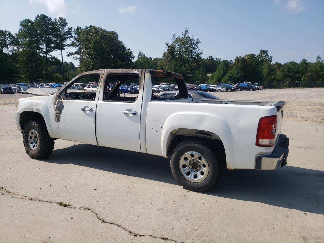 Photo 1 VIN: 3GTP2VE36BG144031 - GMC SIERRA 