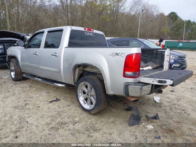 Photo 2 VIN: 3GTP2VE36BG335738 - GMC SIERRA 1500 