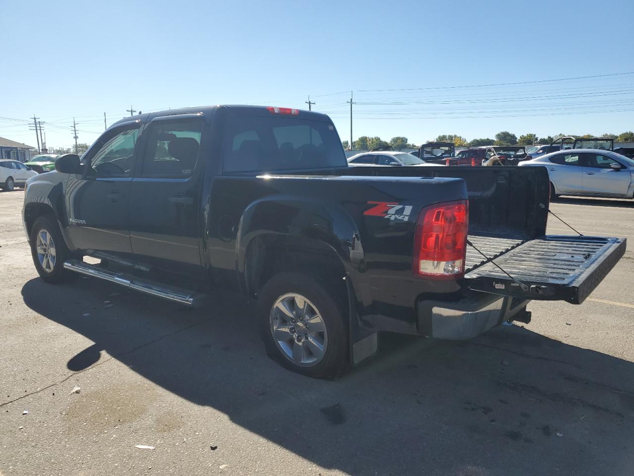 Photo 1 VIN: 3GTP2VE39BG213021 - GMC SIERRA 