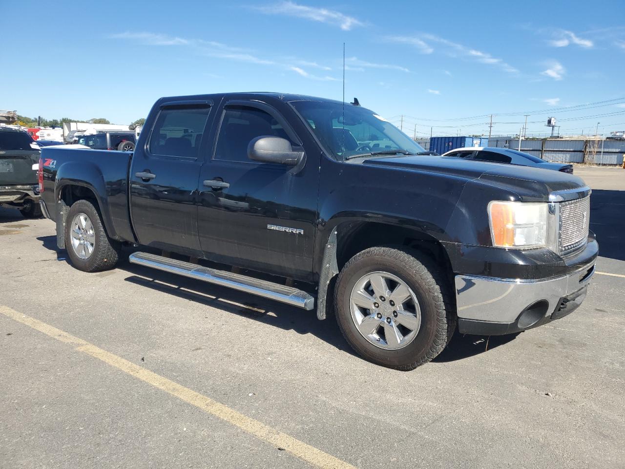 Photo 3 VIN: 3GTP2VE39BG213021 - GMC SIERRA 