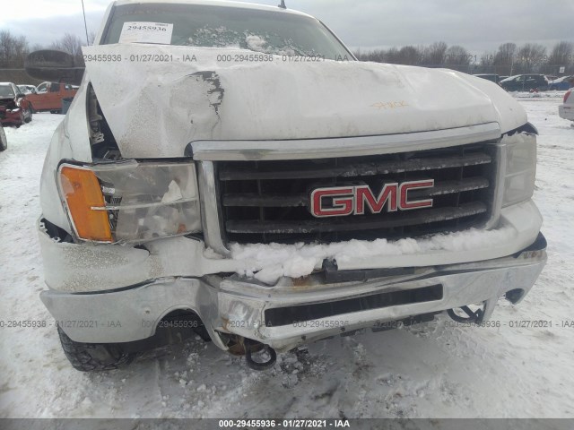 Photo 5 VIN: 3GTP2VE3XBG125076 - GMC SIERRA 1500 