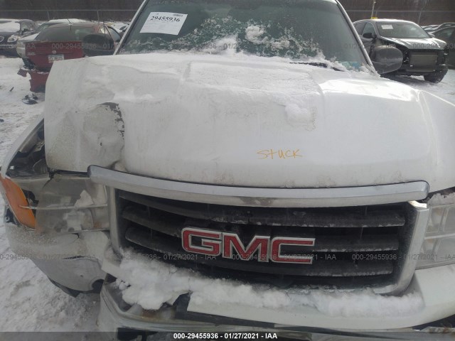 Photo 9 VIN: 3GTP2VE3XBG125076 - GMC SIERRA 1500 