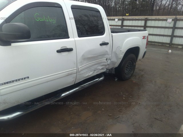 Photo 5 VIN: 3GTP2VE3XBG361355 - GMC SIERRA 1500 