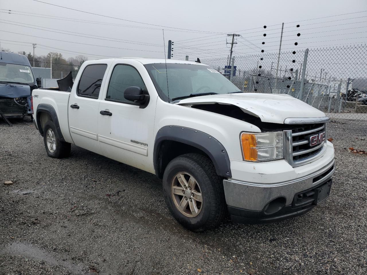 Photo 3 VIN: 3GTP2VE71CG133152 - GMC SIERRA 