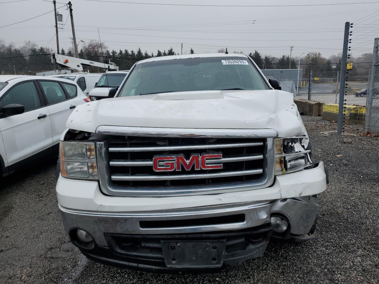 Photo 4 VIN: 3GTP2VE71CG133152 - GMC SIERRA 