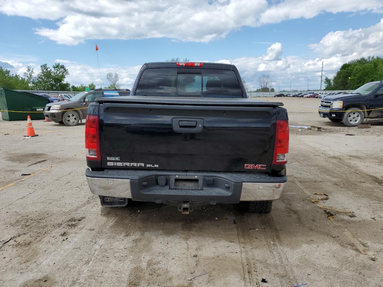 Photo 5 VIN: 3GTP2VE71CG135001 - GMC SIERRA 