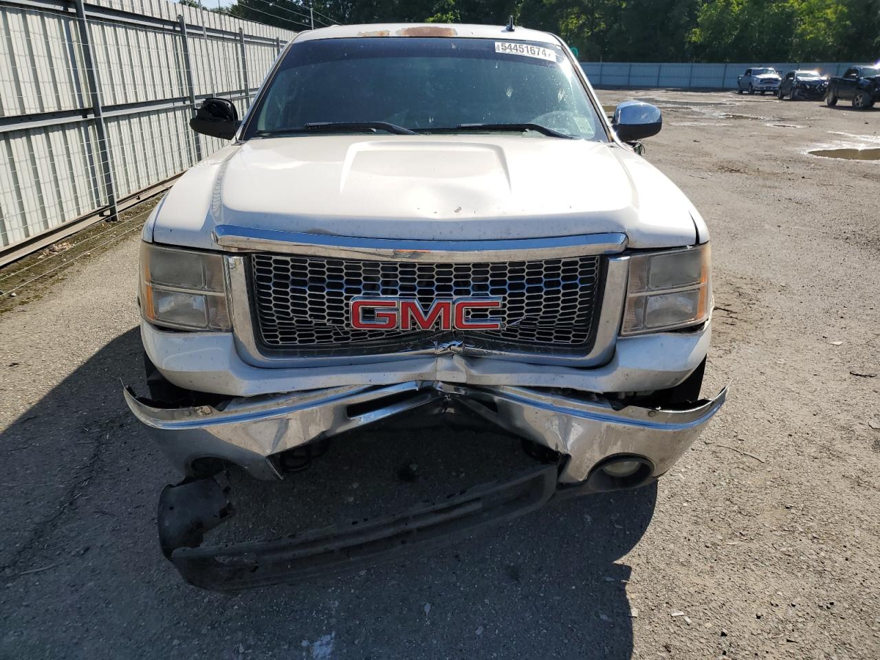 Photo 4 VIN: 3GTP2VE71CG145138 - GMC SIERRA 