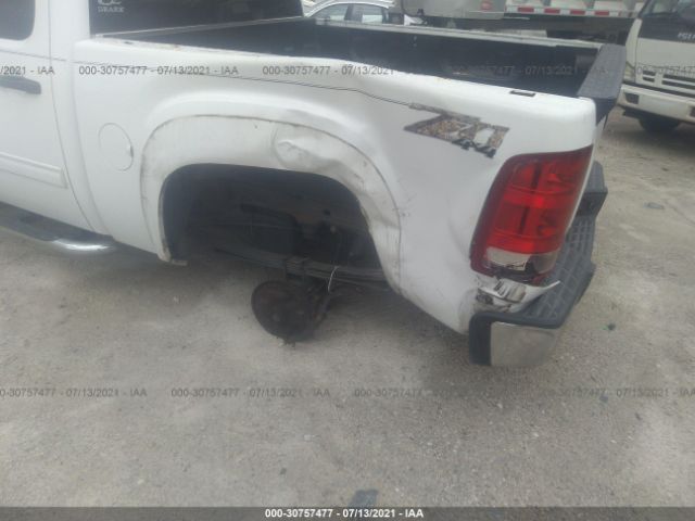 Photo 5 VIN: 3GTP2VE71DG180120 - GMC SIERRA 1500 