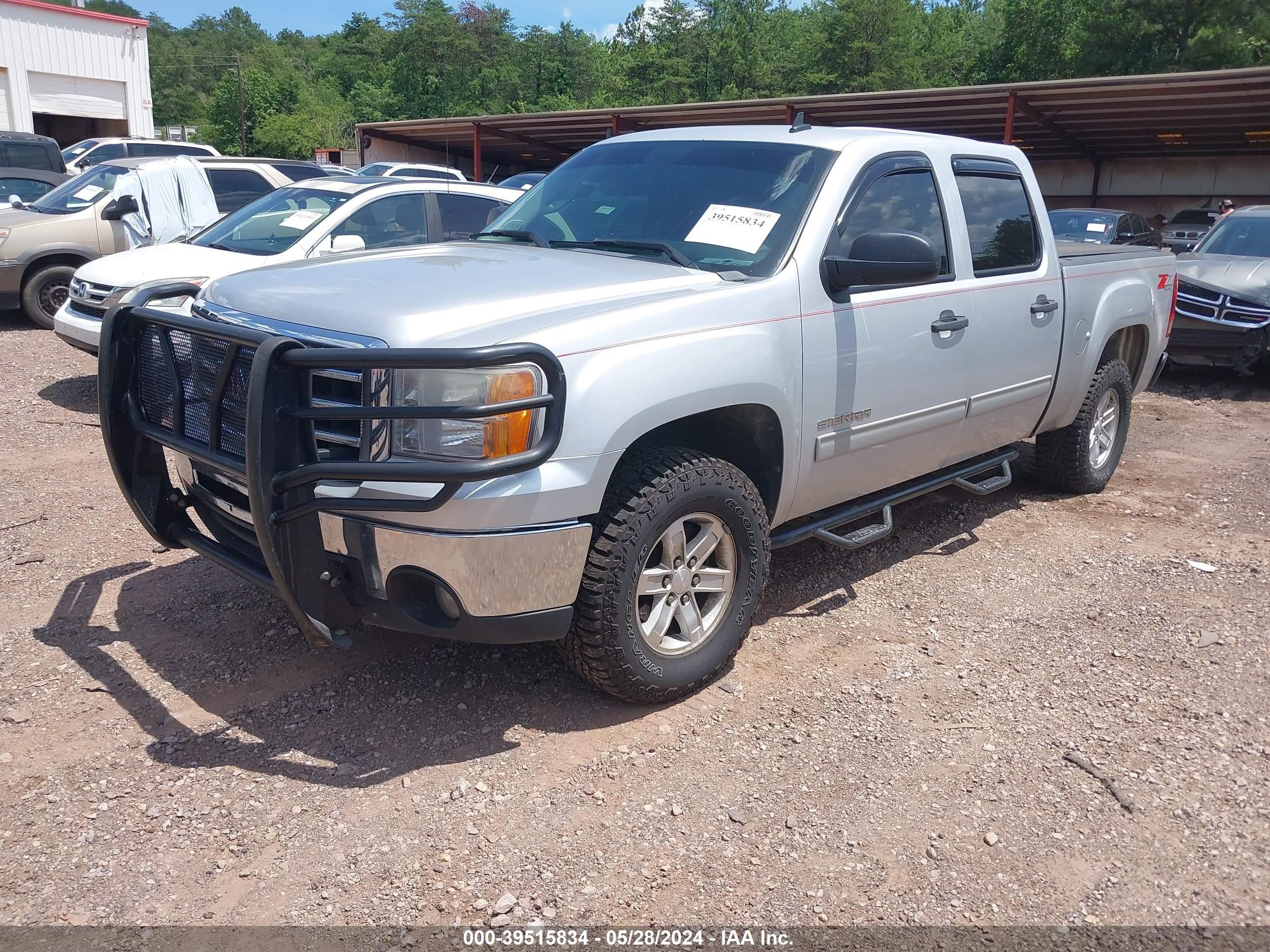 Photo 1 VIN: 3GTP2VE72C6252117 - GMC SIERRA 