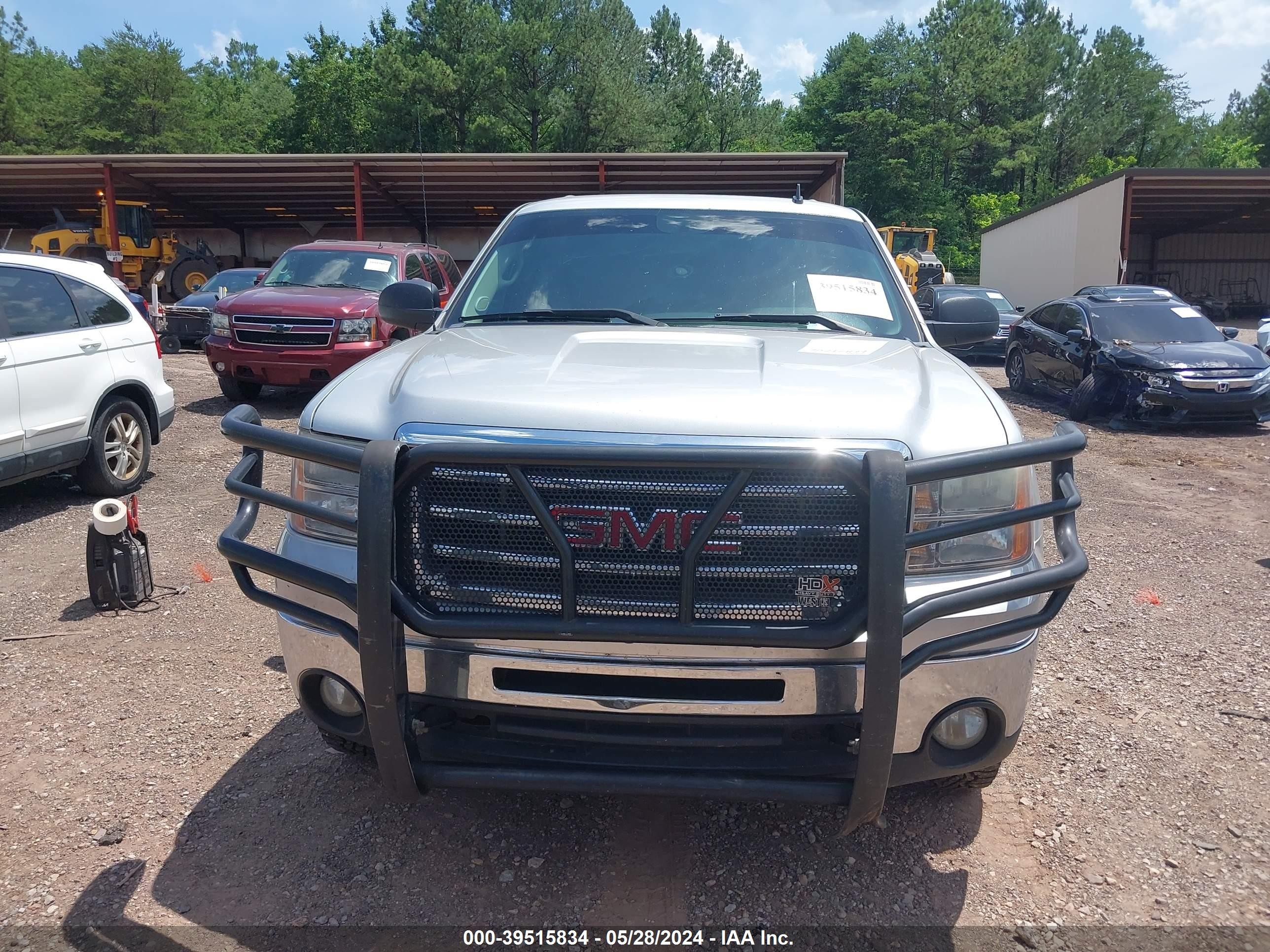 Photo 11 VIN: 3GTP2VE72C6252117 - GMC SIERRA 