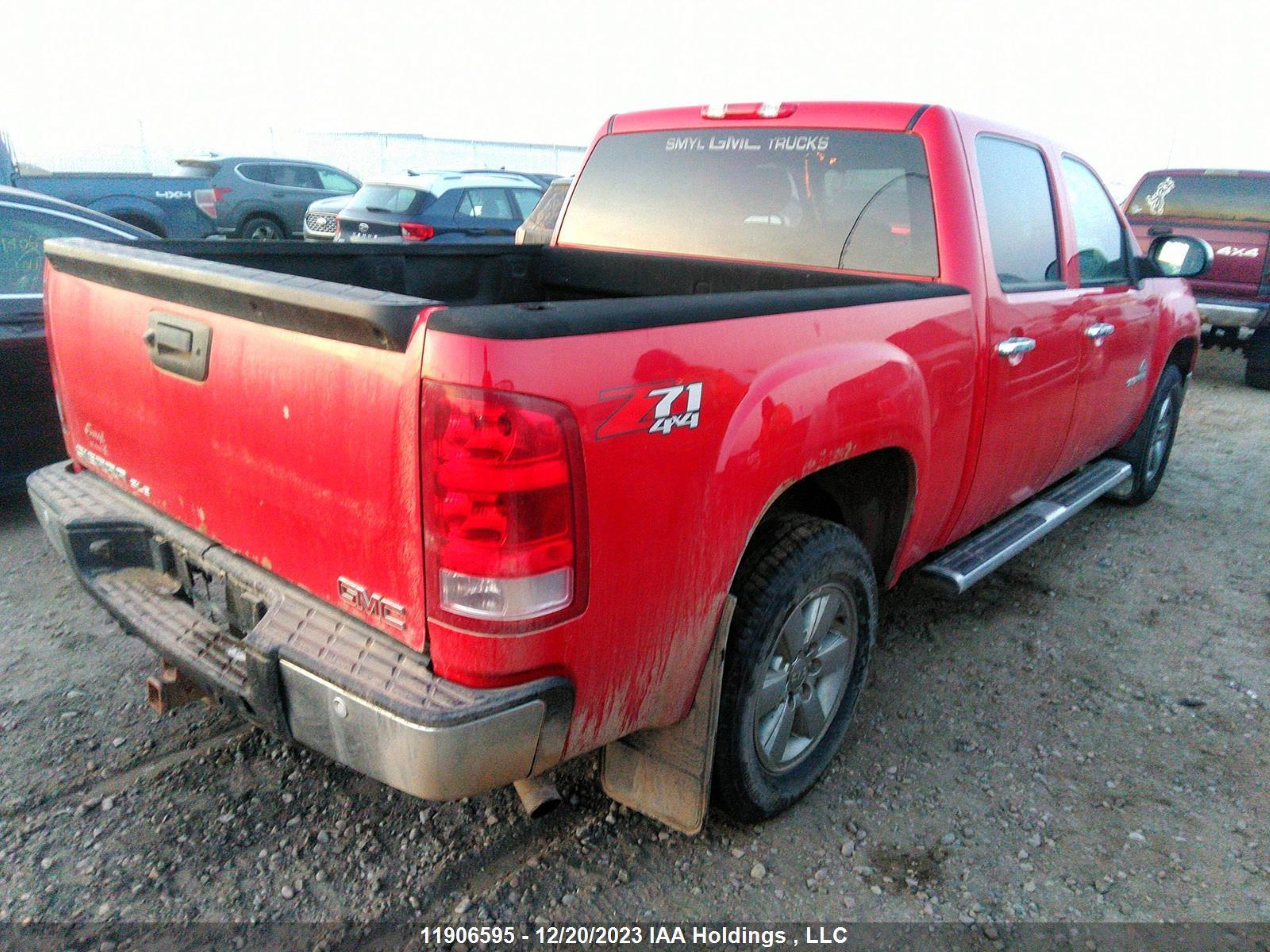 Photo 3 VIN: 3GTP2VE72DG380388 - GMC SIERRA 