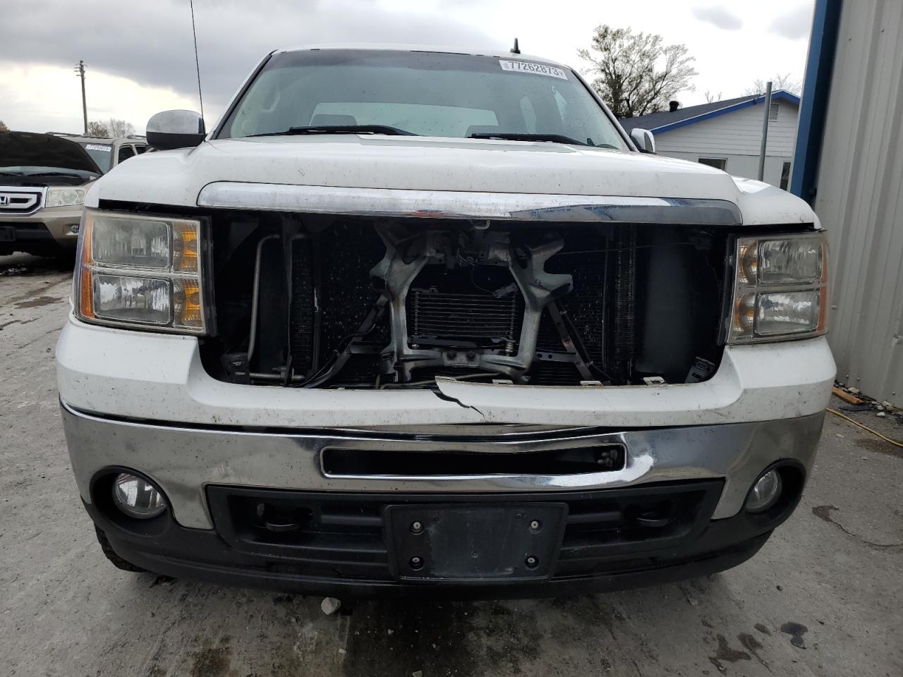 Photo 4 VIN: 3GTP2VE73CG105627 - GMC SIERRA 