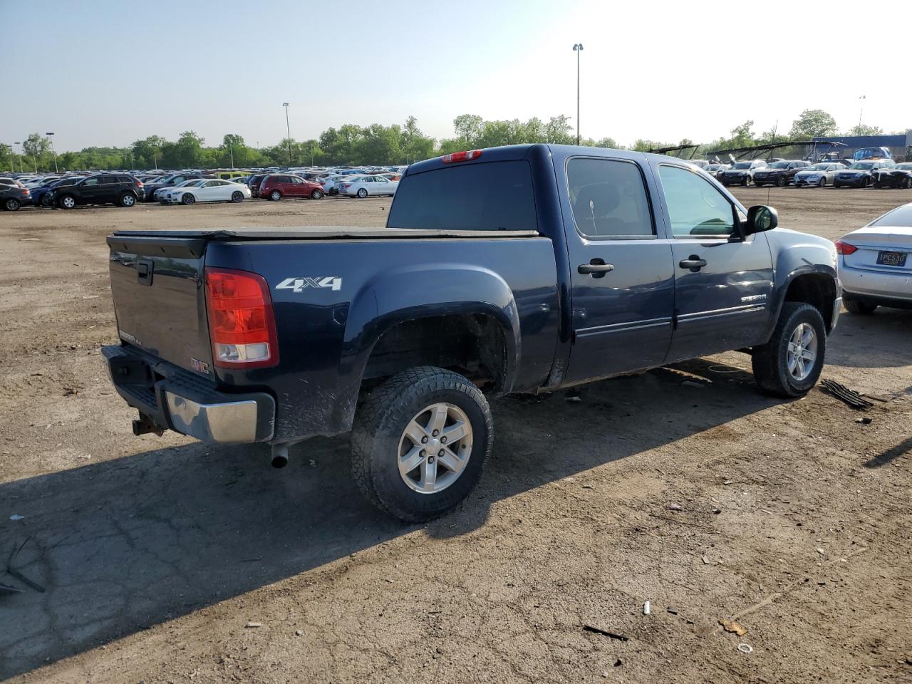 Photo 2 VIN: 3GTP2VE73CG200589 - GMC SIERRA 