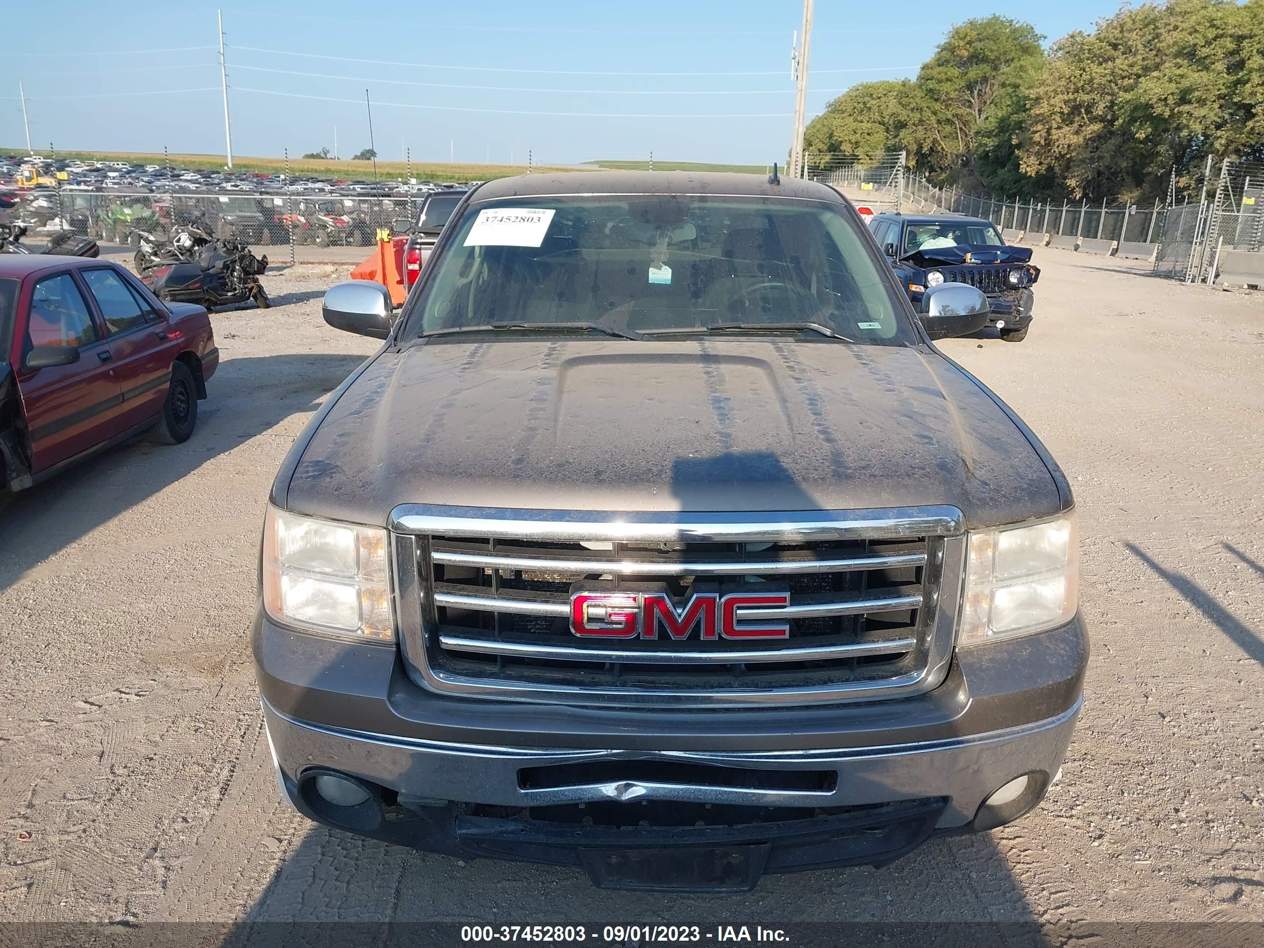 Photo 11 VIN: 3GTP2VE74CG268755 - GMC SIERRA 